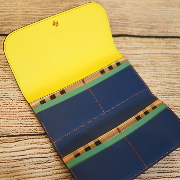 Burberry Cavendish Navy / Yellow Wallet NWT - Picture 4 of 8